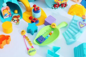 Bunte Geschenkidee für Kinder mit spielerischem Motiv